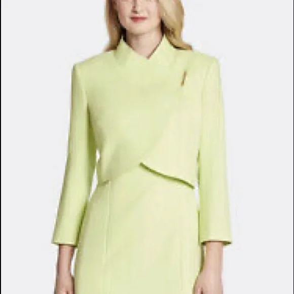 Tahari bright green dress. Missing the suit. In great condition - Picture 5 of 5